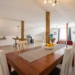 House בית נופש *