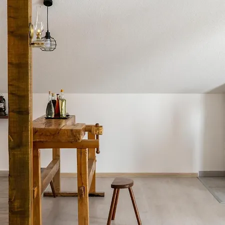 House * Zrmanja Vrelo