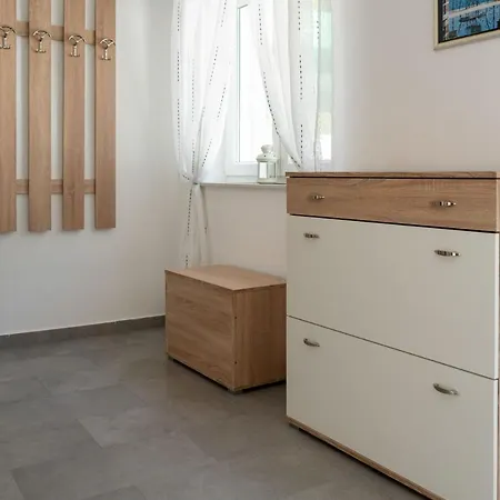 House Zrmanja Vrelo Holiday home Krupa