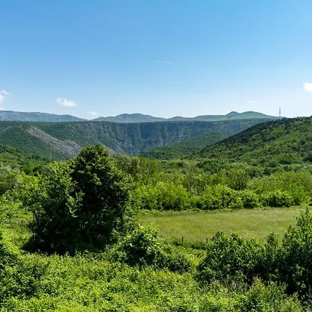 House Zrmanja Vrelo Holiday home *